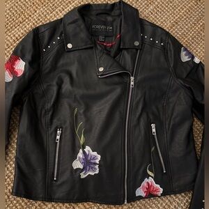 Black Embroidered Women's Moto Jacket! This is great for fall! Fits L-Xl